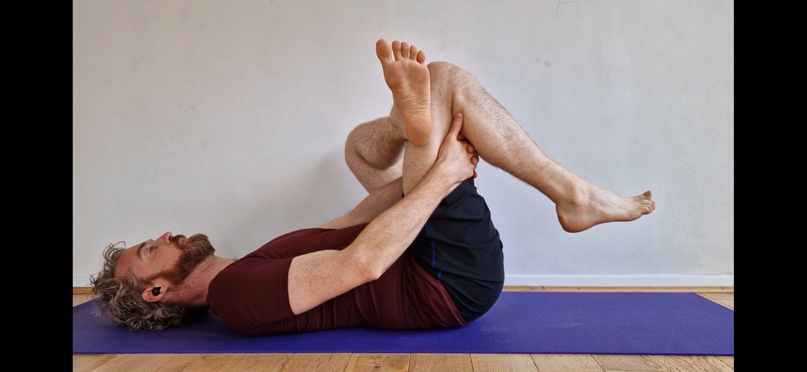 PULL RIGHT KNEE TOWARD CHEST